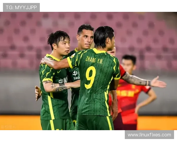 广州队热身赛表现稳健，攻防两端展现积极态势