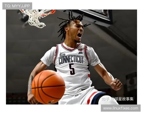 斯蒂芬·卡斯尔通过精准三分和快速突破拉开球队进攻空间